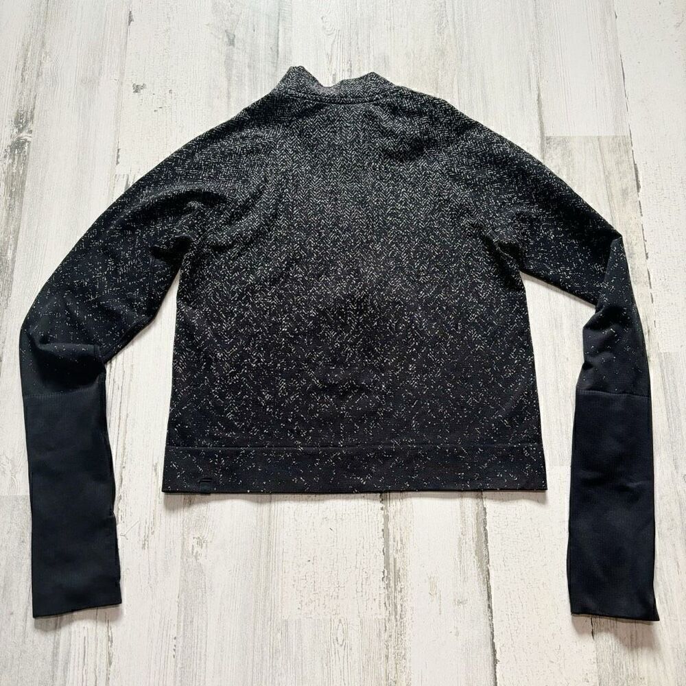 Lululemon Rest Less Cropped 1/2 Zip Size 4 - Picture 6 of 7